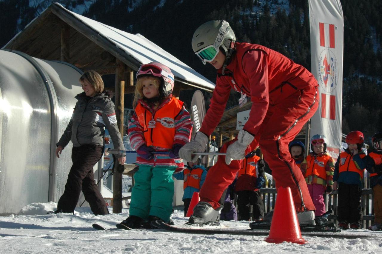 Hotel Tirolerhof - Familotel Zugspitze Ehrwald Bagian luar foto