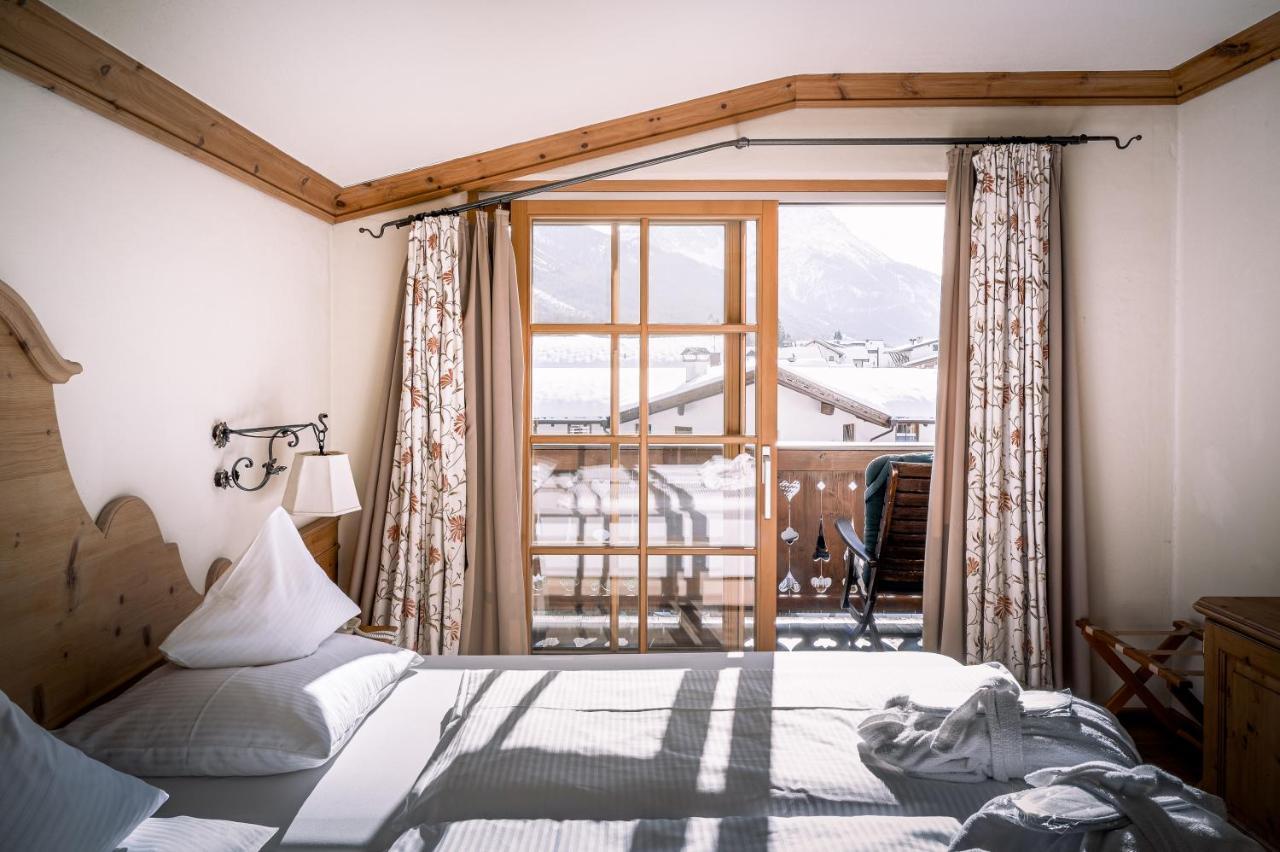 Hotel Tirolerhof - Familotel Zugspitze Ehrwald Bagian luar foto