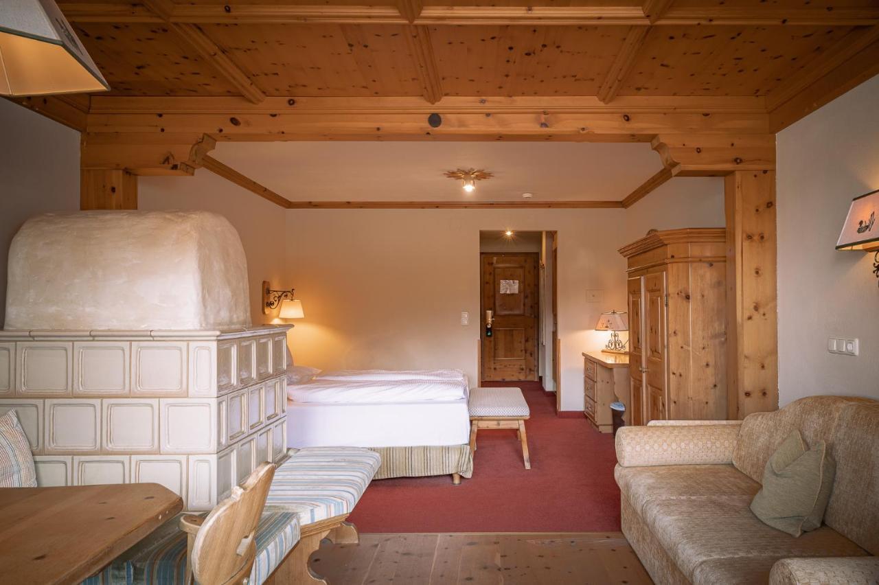 Hotel Tirolerhof - Familotel Zugspitze Ehrwald Bagian luar foto