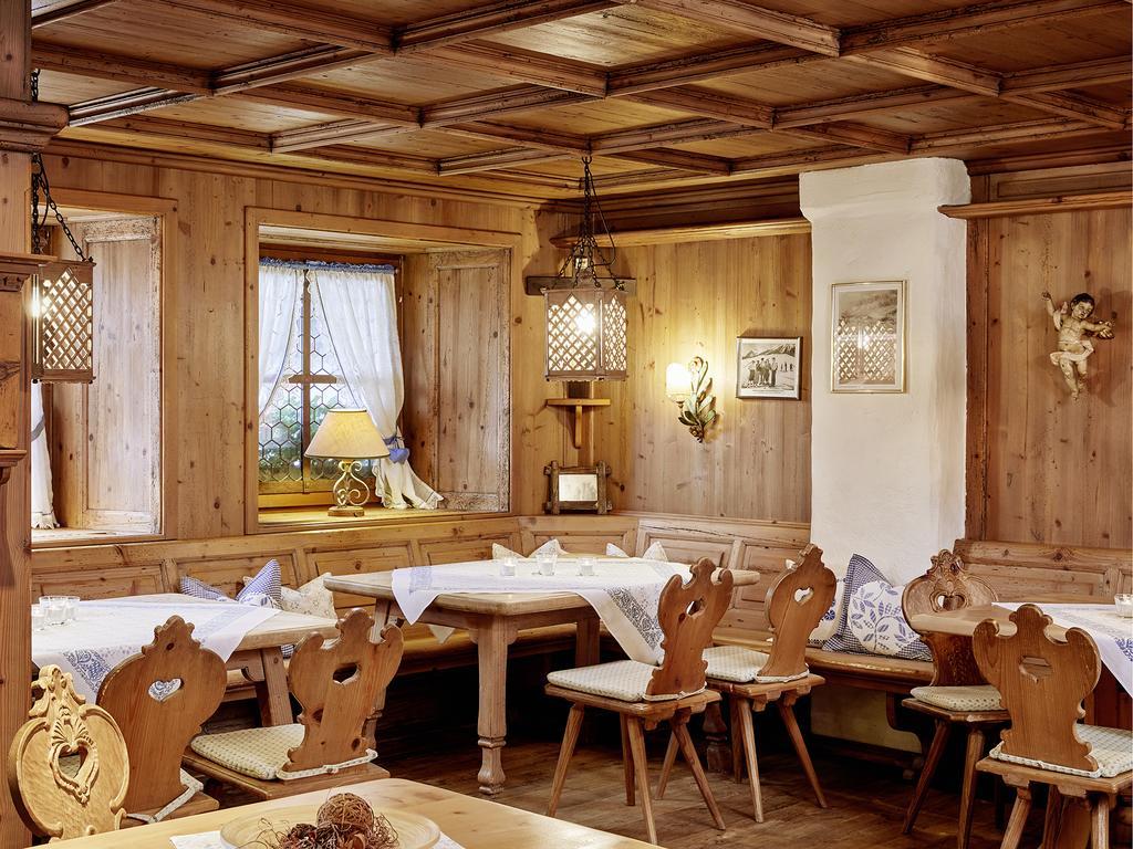 Hotel Tirolerhof - Familotel Zugspitze Ehrwald Bagian luar foto