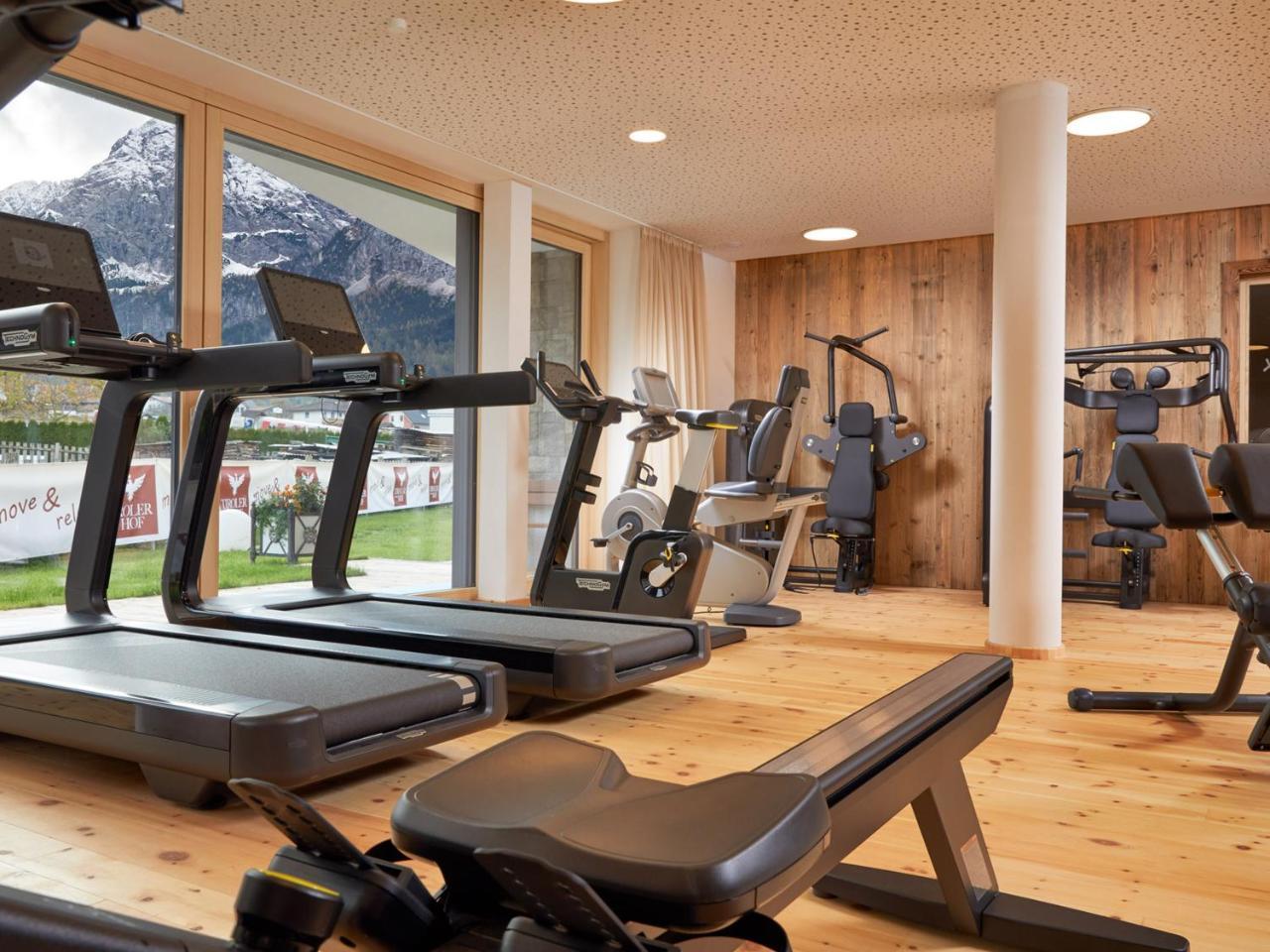 Hotel Tirolerhof - Familotel Zugspitze Ehrwald Bagian luar foto